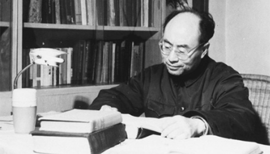今日主角｜他笑著回憶“窮苦”歲月，我們卻淚目了……