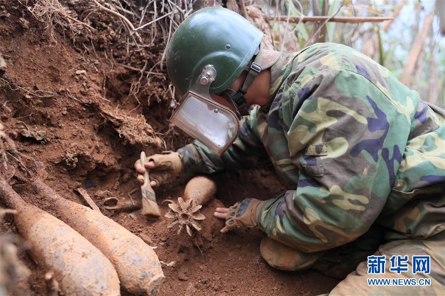 （圖文互動）（1）和平年代，離死神最近的人——南部戰區陸軍云南掃雷大隊邊境掃雷排爆記事