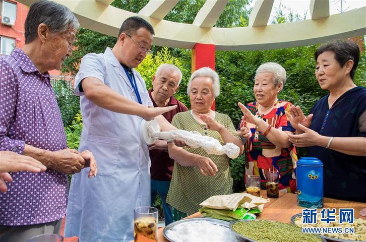 （圖文互動·各民族團結互助）（9）民族一家親　濃濃團結情——呼和浩特市清泉街社區民族團結工作側記
