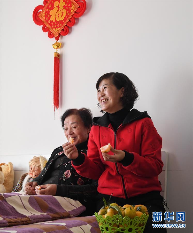 （新華全媒頭條·圖文互動）（3）“英雄之妻”，為愛堅守19年
