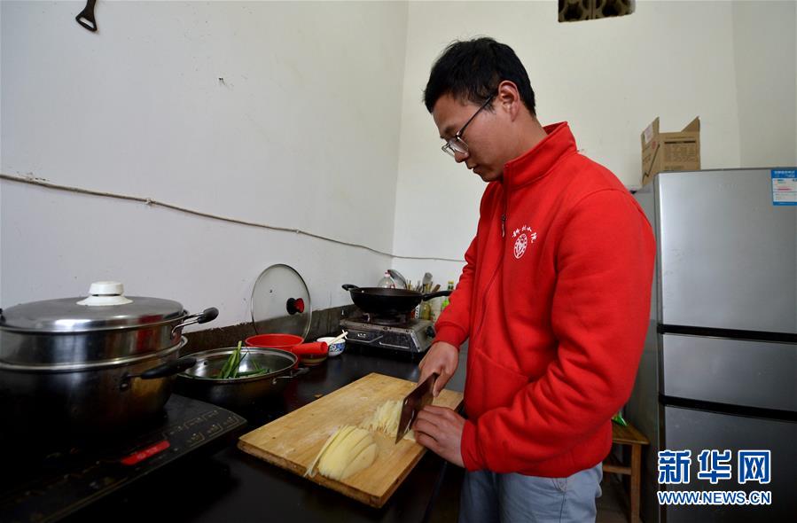 （愛國情 奮斗者·圖文互動）（4） “解民生之多艱，育天下之英才”——中國農大師生扎根田野書寫奉獻之歌