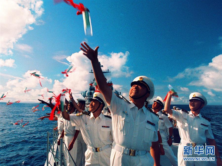 （新華全媒頭條·人民海軍70年·圖文互動）（1）向海圖強春潮涌——黨中央、中央軍委和習主席關心人民海軍建設發展紀實