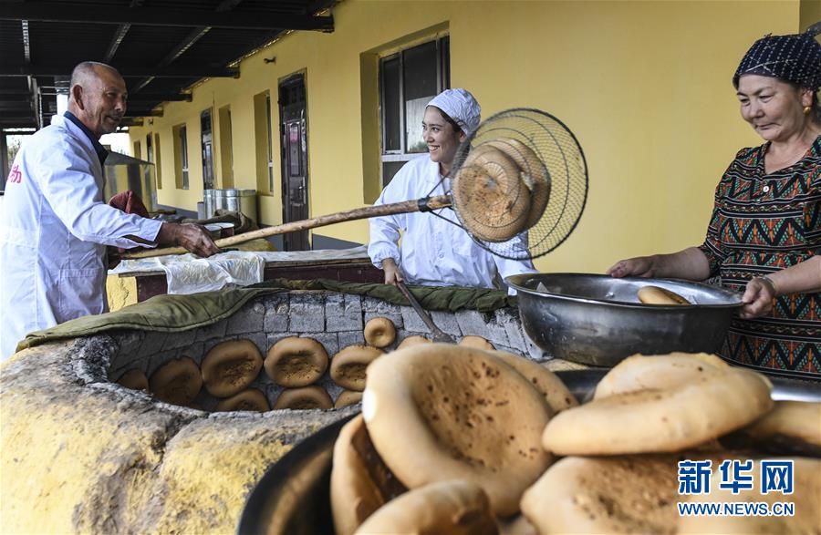 （新華全媒頭條·圖文互動）（5）同心援疆，“壯闊”祖國西北角