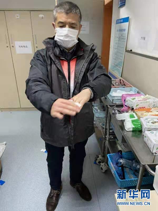 （新華全媒頭條·圖文互動）（3）戰紅區！——發生在武漢抗疫隔離病房內的故事