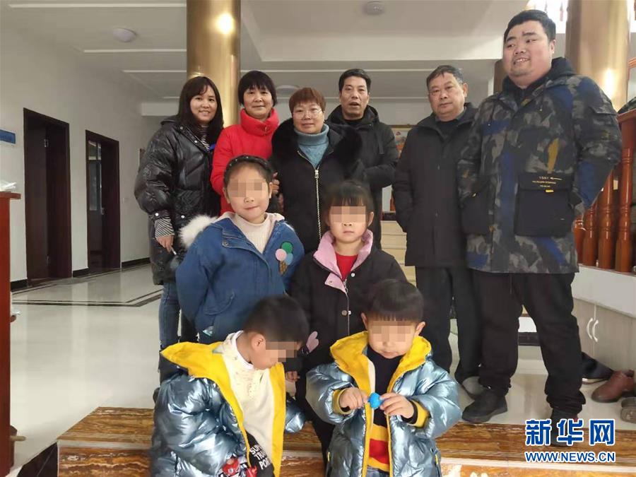 （聚焦疫情防控·圖文互動）（2）從武漢返鄉的一家人：“鄰里情割不斷，自行隔離是義務”