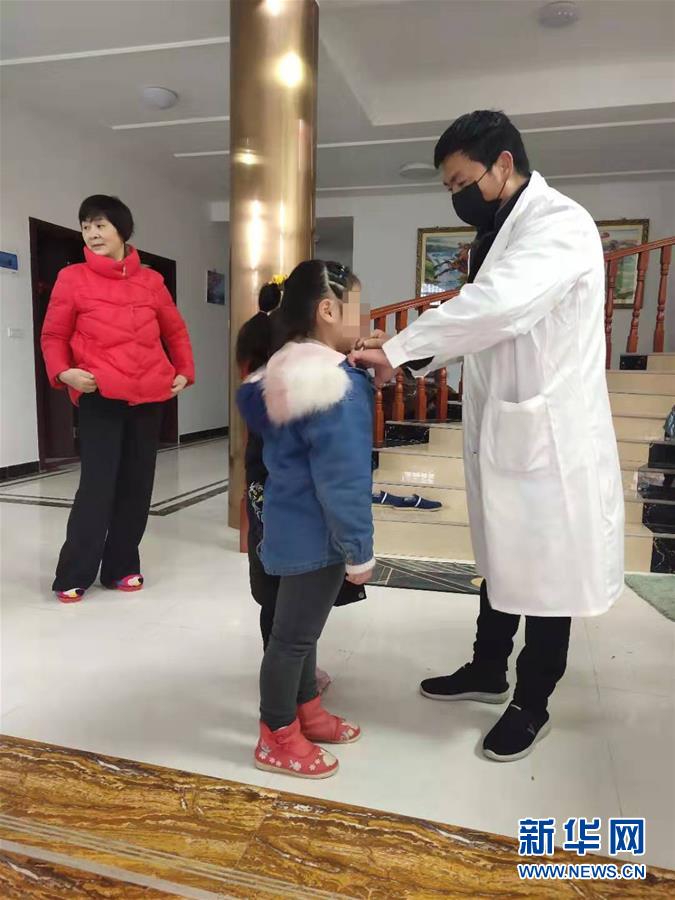 （聚焦疫情防控·圖文互動）（3）從武漢返鄉的一家人：“鄰里情割不斷，自行隔離是義務”