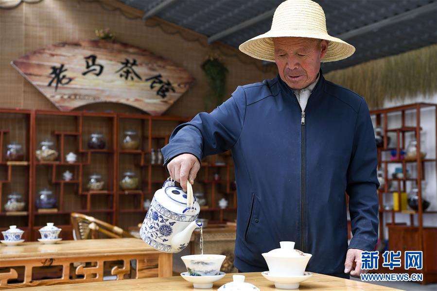 （新華全媒頭條·圖文互動）（5）初夏，循著總書記的腳步探訪產業扶貧新事