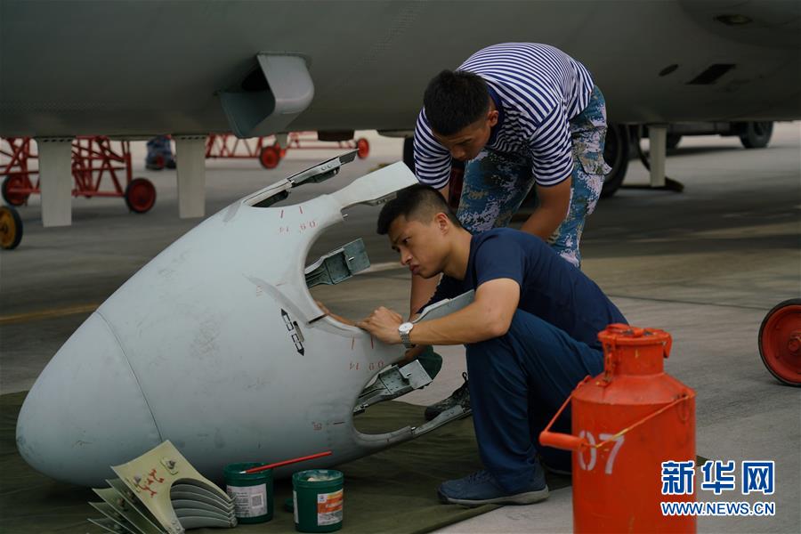 （在習近平強軍思想指引下·我們在戰位報告·圖文互動）（5）偵天探海 狩獵?？?mdash;—南部戰區海軍航空兵某師加速轉型提升新質戰斗力記事