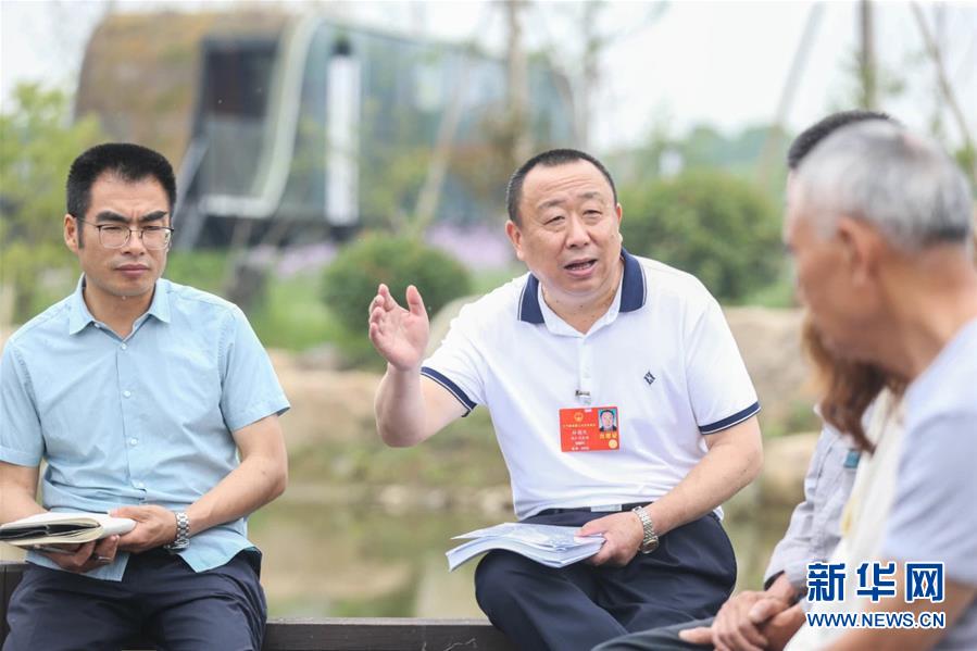（新華全媒頭條·兩會精神看落實·圖文互動）（2）整體謀劃、系統升級、全面提升——落實全國兩會精神織牢織密公共衛生防護網