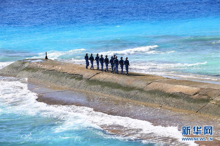 （新華全媒頭條·圖文互動）（10）沿著中國特色強軍之路闊步前進——黨中央、中央軍委領導推進國防和軍隊建設70年紀實