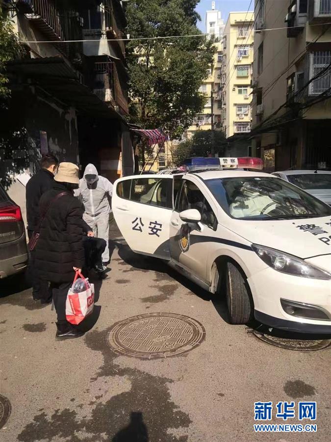 （習近平致敬的戰“疫”英雄·公安干警篇·圖文互動）（5）他們，抗疫一線鑄警魂