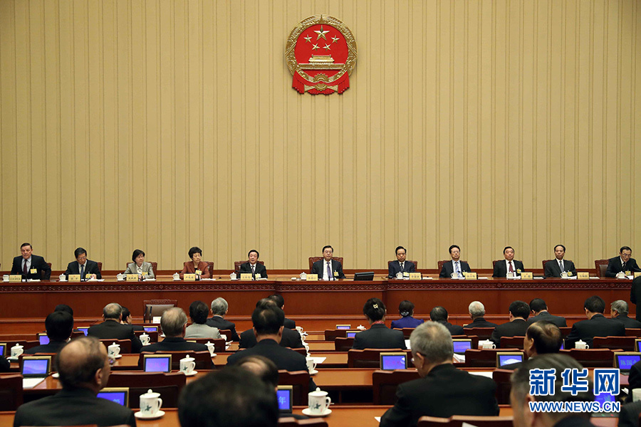 十二屆全國人大常委會第二十五次會議舉行第二次全體會議 張德江出席