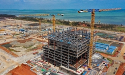 在?？诮瓥|新區感受海南自貿港建設浪潮