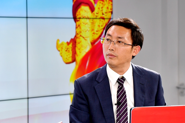 繼往是為了開來，那么開什么來？我們的未來是什么？我們現在站在什么歷史方位上？往哪里去走？