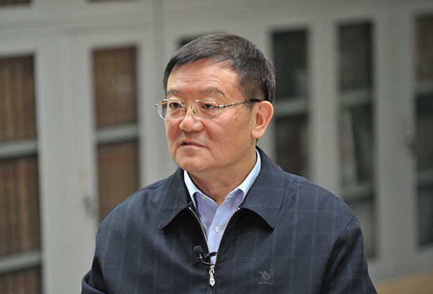 座談會召開既有“里程碑”的歷史意義，也有“指南針”的現實意義