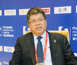 賀德方