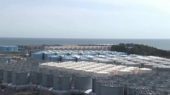 日本政府決定排福島核廢水入海：日本副首相語出驚人——核廢水能喝！