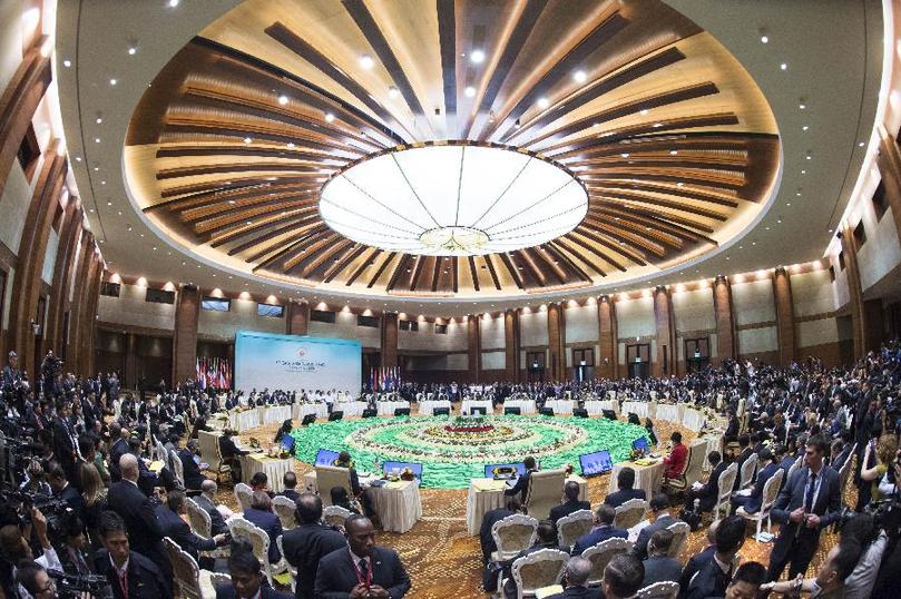  11月13日，中國國務院總理李克強在緬甸內比都出席第九屆東亞峰會。 新華社記者 王曄 攝