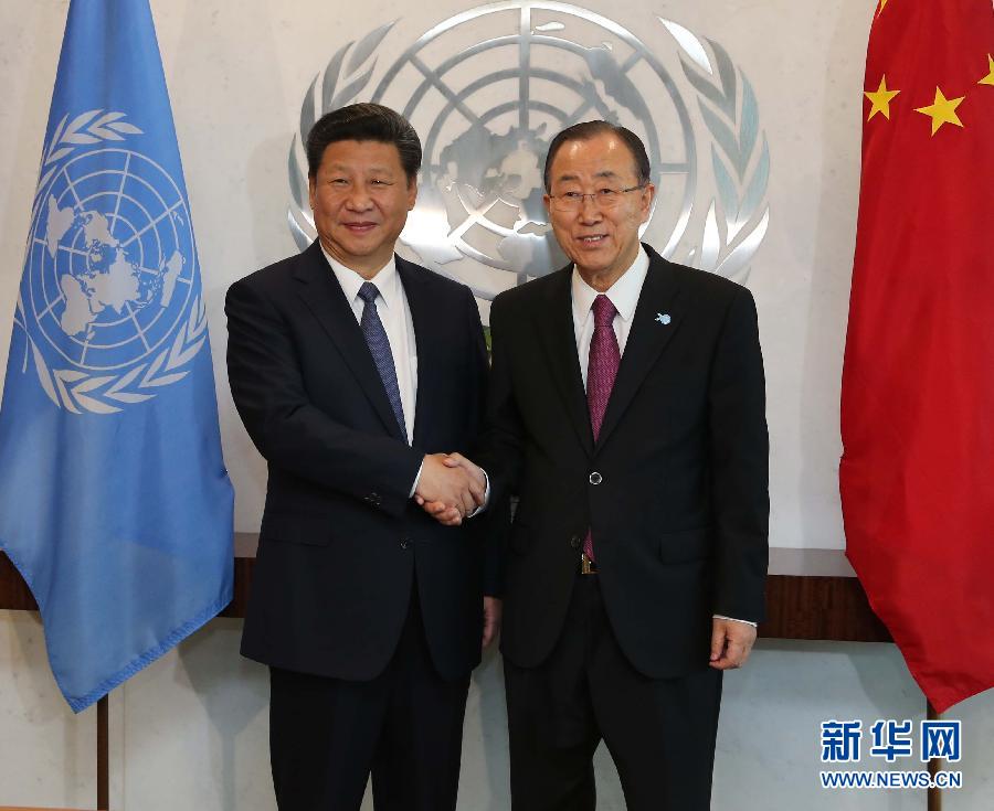 9月26日，國家主席習近平在紐約聯合國總部會見聯合國秘書長潘基文。 新華社記者 劉衛兵 攝