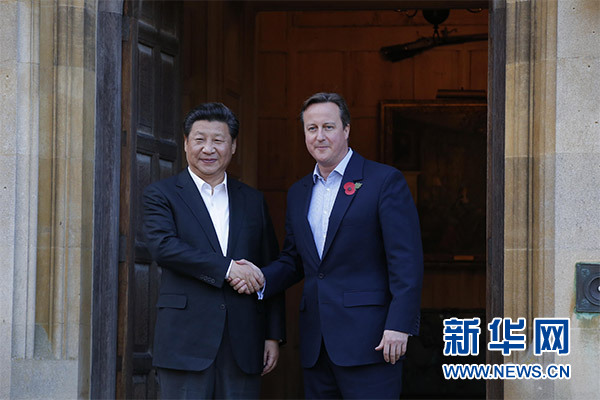 10月22日，國家主席習近平在契克斯首相鄉間別墅同英國首相卡梅倫再次會晤。新華社記者 鞠鵬 攝