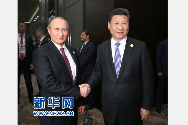 11月15日，國家主席習近平在土耳其安塔利亞會見俄羅斯總統普京。 新華社記者馬占成攝