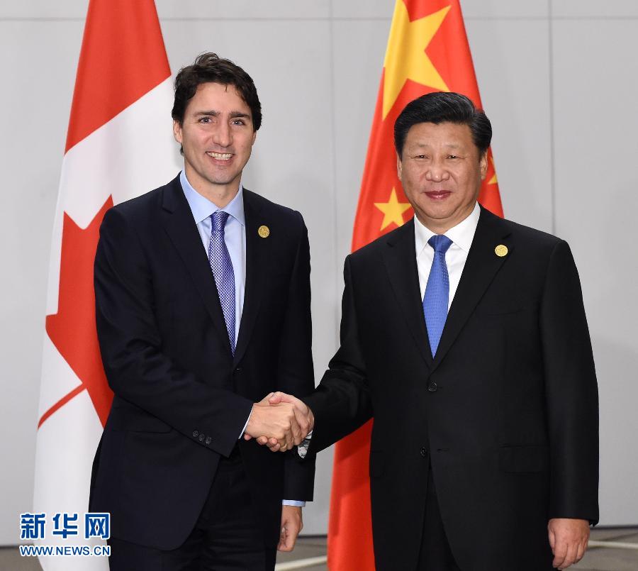 11月16日，國家主席習近平在土耳其安塔利亞會見加拿大總理特魯多。 新華社記者 饒愛民 攝