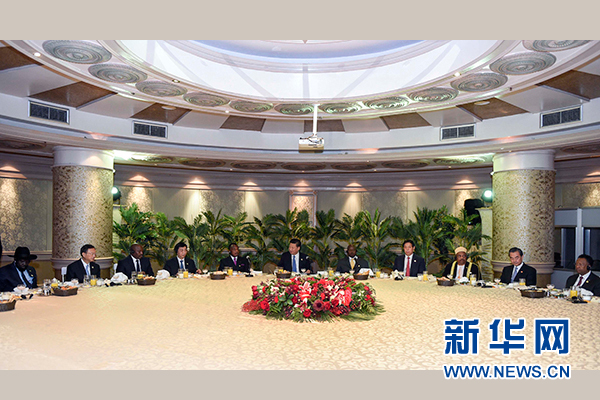 12月4日，國家主席習近平在約翰內斯堡集體會見13位非洲國家領導人。 新華社記者 謝環馳 攝