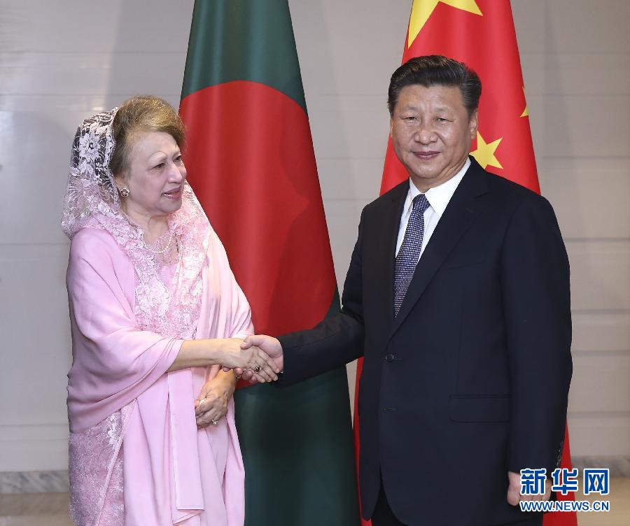 10月14日，國家主席習近平在達卡會見孟加拉國民族主義黨主席卡莉達·齊亞。  新華社記者龐興雷攝 