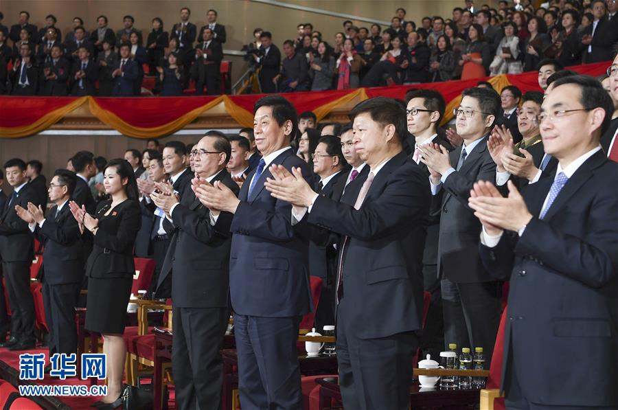 （時政）（1）朝鮮友好藝術團在京訪演 栗戰書、王滬寧分別出席有關活動