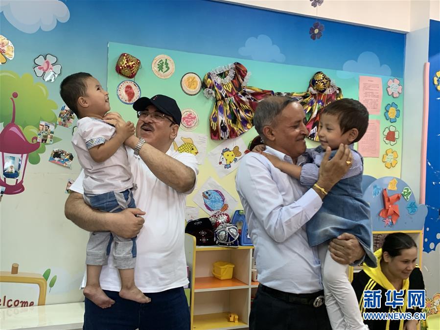 （圖文互動）（3）多國駐華使節參訪新疆：中國反恐、去極端化經驗值得學習借鑒