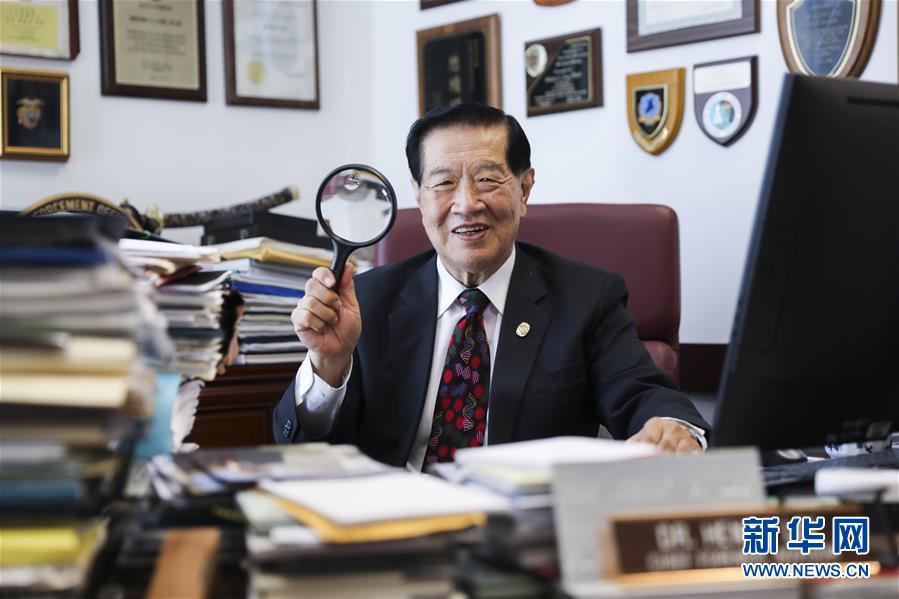 （國際·圖文互動）（1）專訪：“中國共產黨做對了！”——訪美籍華裔刑事鑒識專家李昌鈺